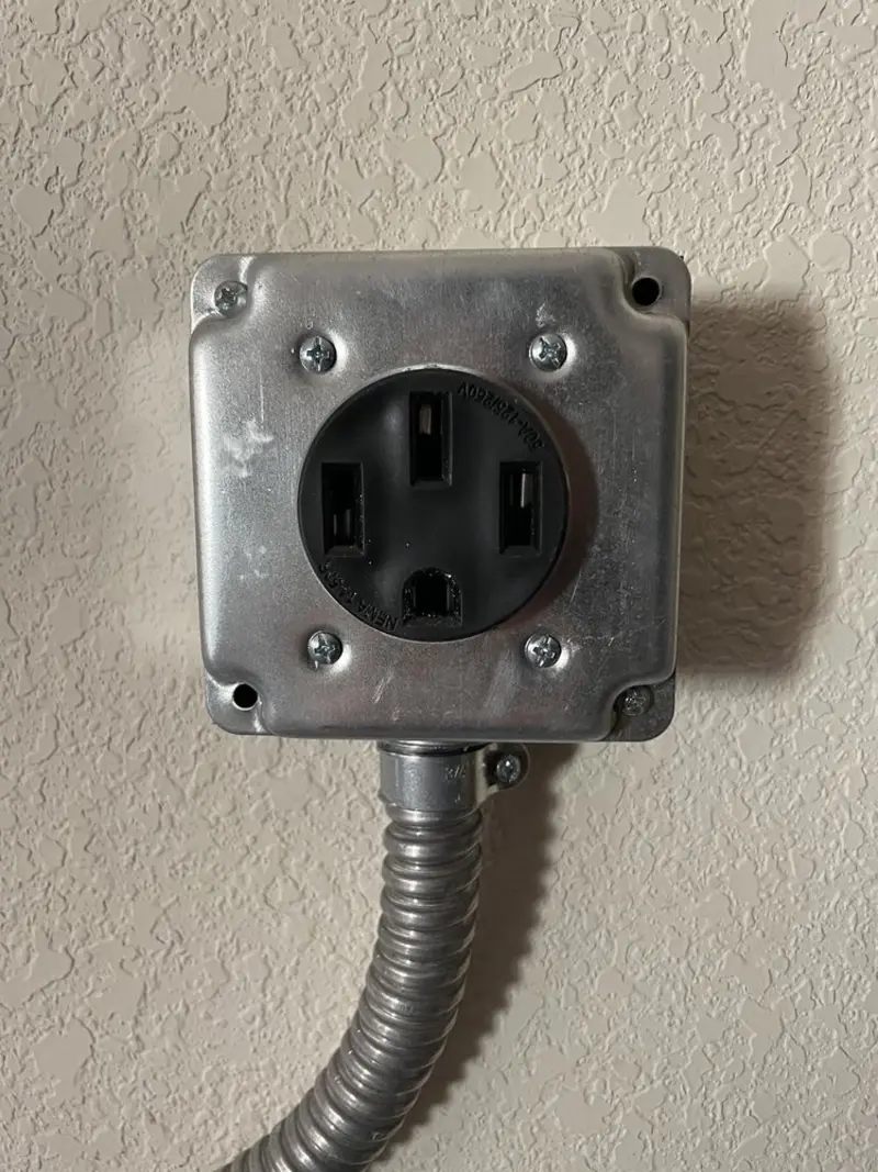 NEMA 14-50 outlet installed for Electrical Panel Upgrade in Naranja